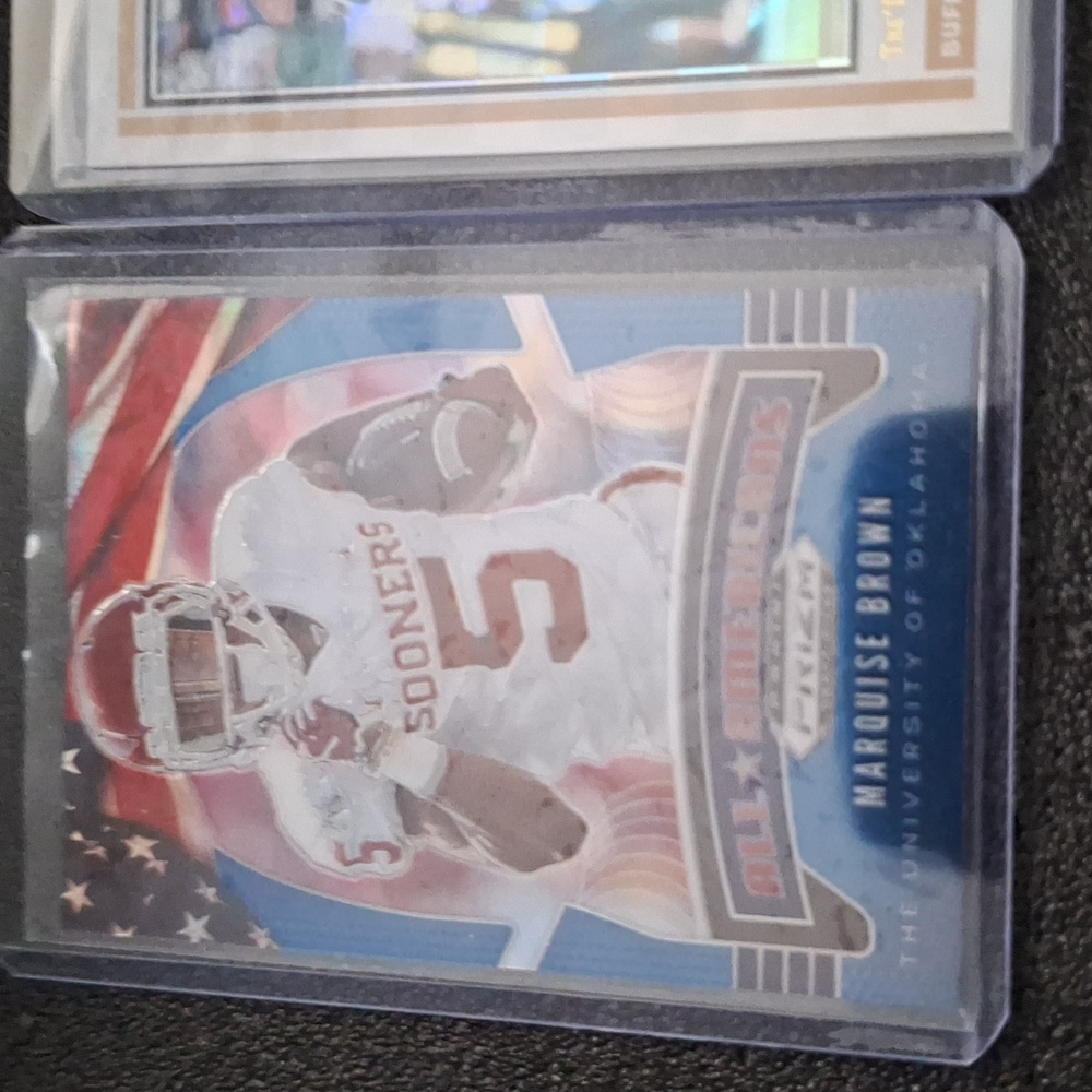 Football Trading Cards Set - Picture 2 of 3